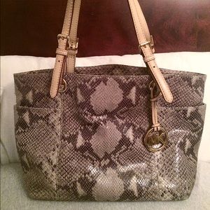 Michael Kors Python jet set tote