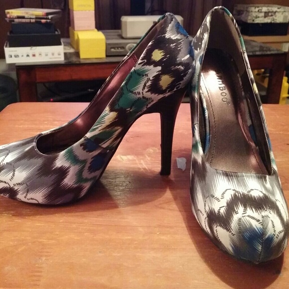 Heels - Picture 4 of 4
