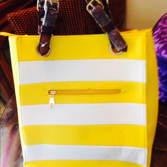 Handbag - Picture 2 of 4