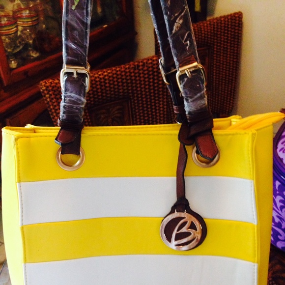 Handbag - Picture 4 of 4