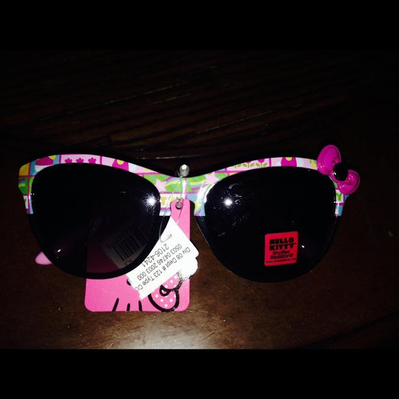 Hello Kitty - Picture 2 of 4