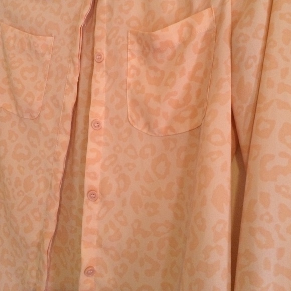 Pink long sleeve shirt - Picture 4 of 4