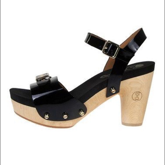 FLOGG SANDALS- NEW