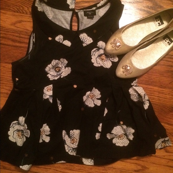 Anthroplogie blouse/top! - Picture 3 of 4