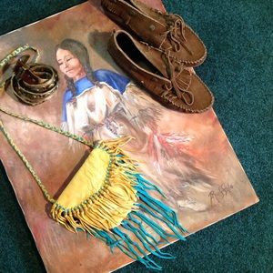 HP⭐️....❤️FRINGED LEATHER BOHO PURSE❤️