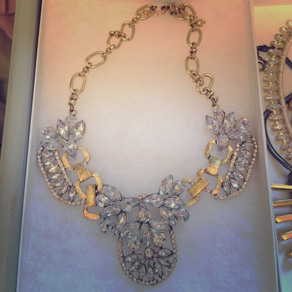 Chic statement necklace.