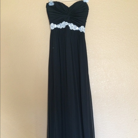 Black David's Bridal prom dress