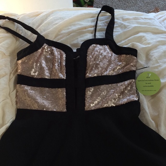 BRAND NEW BLACK GOLD COCKTAIL SEQUIN DRESS!! - Picture 3 of 4