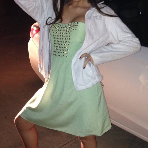 Mint green dress - Picture 3 of 3