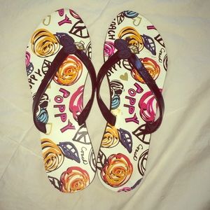 Size 6 Coach "poppy" Flip Flops