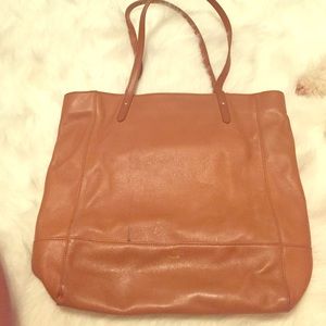 Tan Ralph Lauren leather bag.