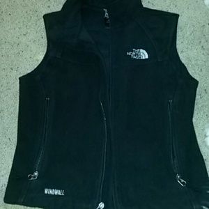 North face windwall vest