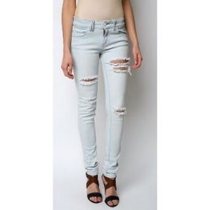 Silence and Noise High Rise Skinny Twig Ripped