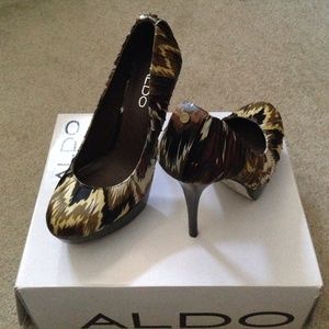 Multicolor high heels