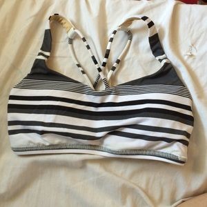 Lululemon Free to be sports bra size 2/4