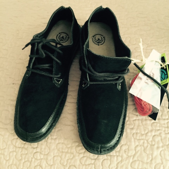 Cute new suede shoes men