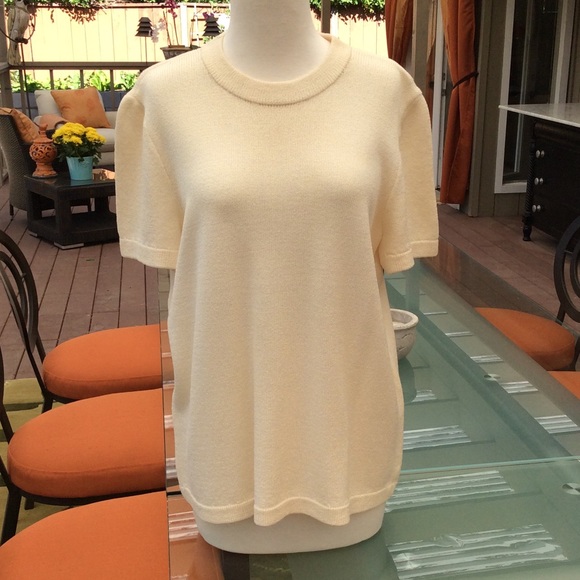 ️ST. JOHN CREAM TOP🎉SUPER SALE🎉