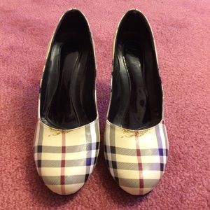 Burberry heels