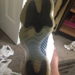 legend blue Jordan's