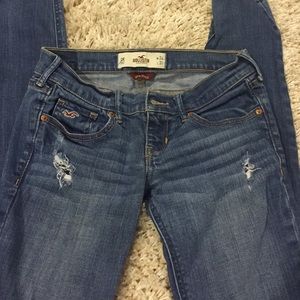 Ripped Hollister jeans💥