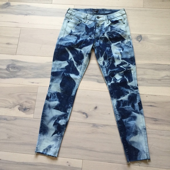 ❌SOLD❌Mother LOOKER Ankle Fray in Dog Gone It - Picture 2 of 4