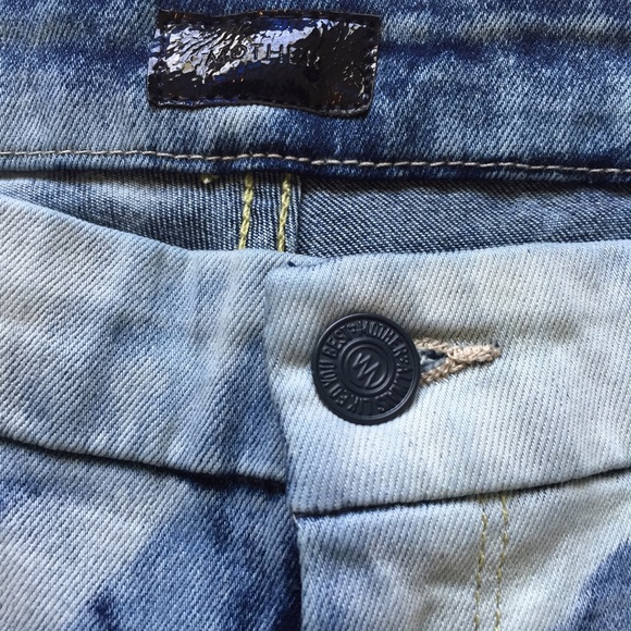 ❌SOLD❌Mother LOOKER Ankle Fray in Dog Gone It - Picture 3 of 4