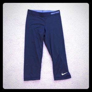 nike pro Capri workout pants