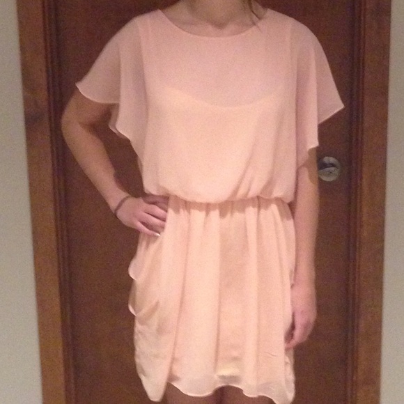 Flowy light pink ASOS dress - Picture 1 of 4