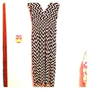 Black and white zig zag dress