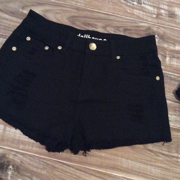 New Dollhouse bought@CR black high wasted shorts