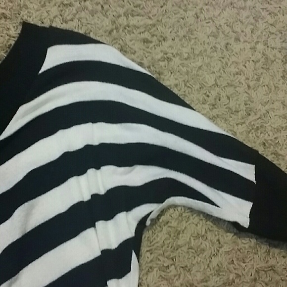 Top - Picture 3 of 3