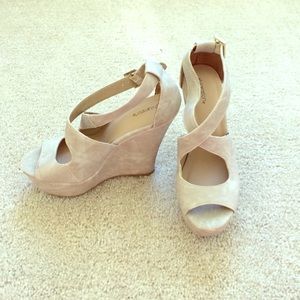 The Perfect Summer Nude Wedges