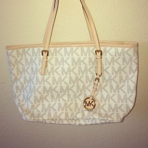 Michael Kors Tote with matching wallet