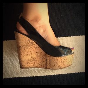 Steve Madden - Platform Wedge - Patent Leather