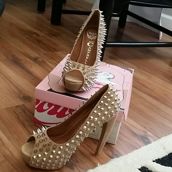 Authentic Jeffrey Campbell nude pumps