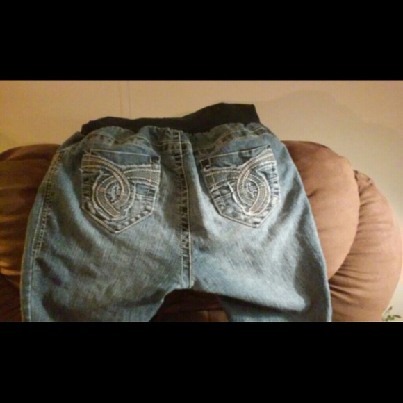 Motherhood Maternity Jeans - Picture 2 of 3