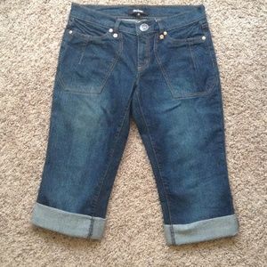 Daisy Fuentes Denim Capris