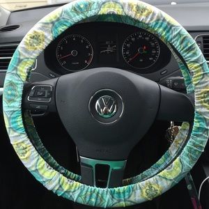 Brand new patterned steering wheel cover
