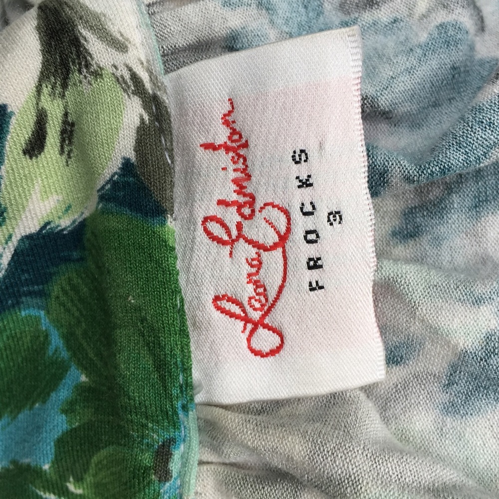 🎉HP🎉Beautiful flower print dress AND green belt! - Picture 7 of 8