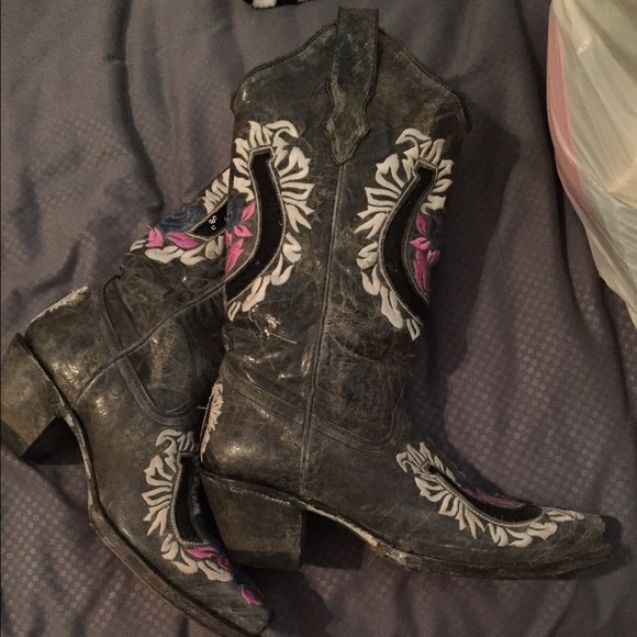 Cowgirl boots grey,black sequence&floral design