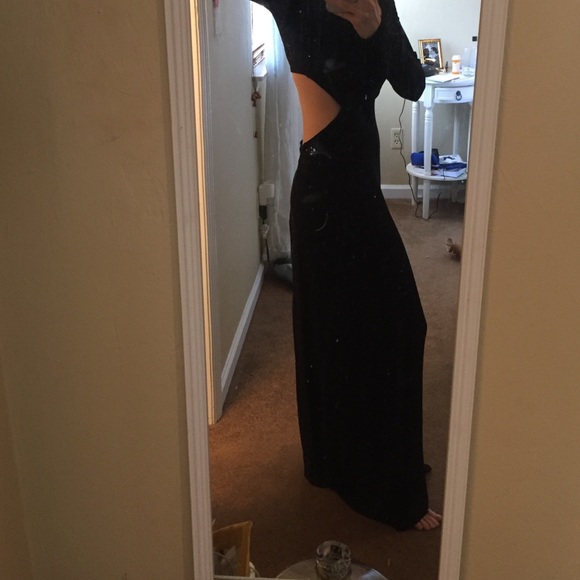 Backless black maxi - Picture 3 of 3