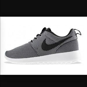 Roshe runs grey