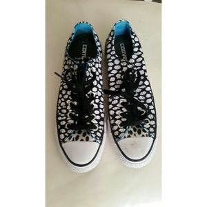 AWESOME DEAL!!! Authentic CONVERSE!!