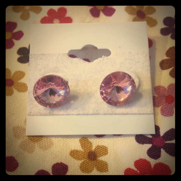 Jo-Jo light pink medium sized bling earnings - Picture 1 of 3