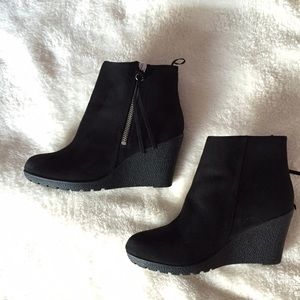 Black Wedge Heel Boots *RESERVED*
