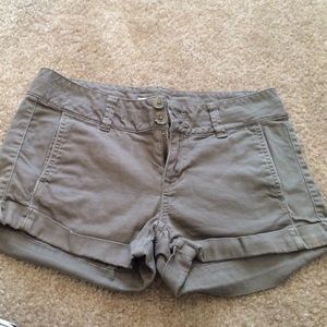 Express twill shorts