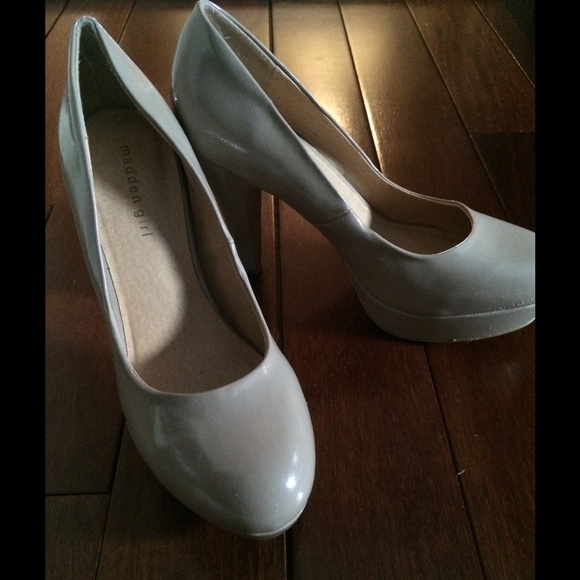 Madden Girl round toe Pumps. Worn Twice-like new!