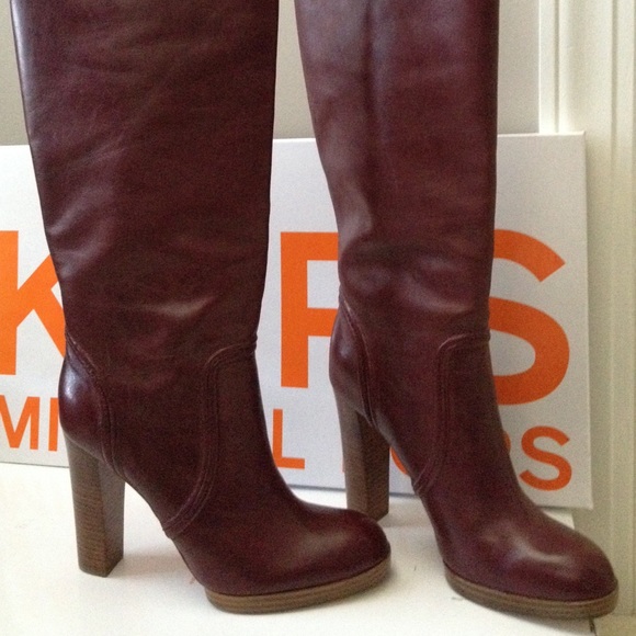 Michael Kors Aila Knee Boots. 8.5