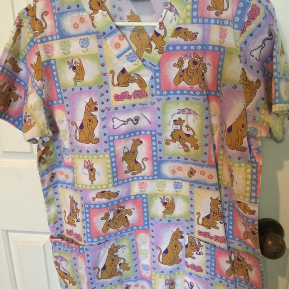 Scooby doo scrub top