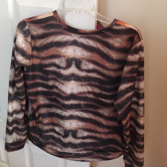 Sweater - Picture 2 of 3